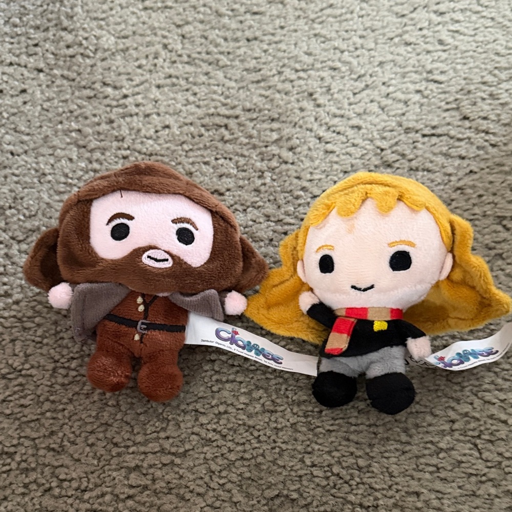 Charming Character Plush Toy Duo - Brown and Yellow